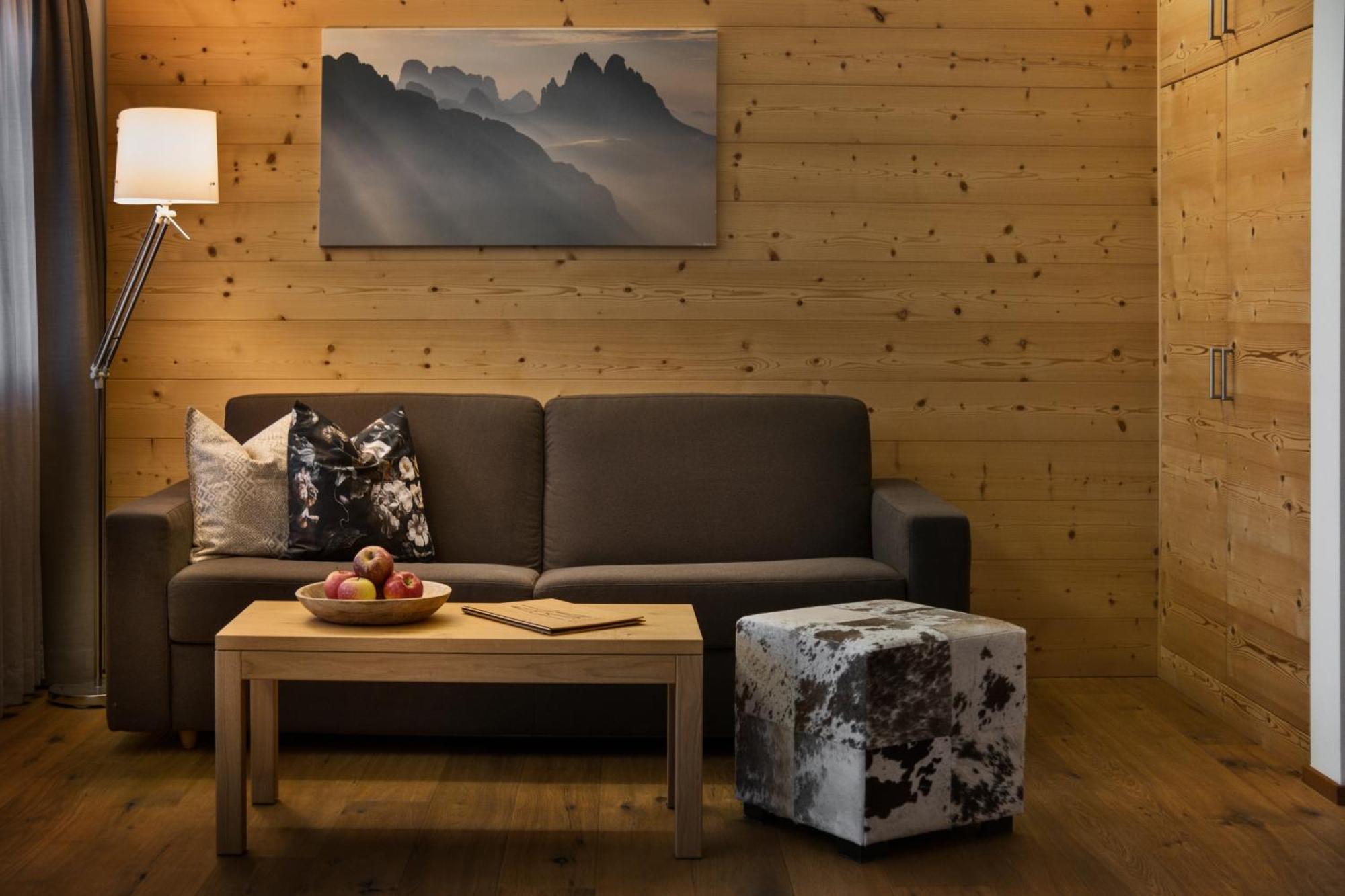 Alma Mountain Residence Toblach Pokoj fotografie